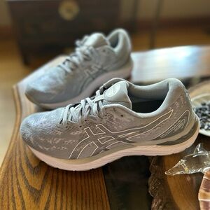 ASICS Gel Cumulus 23 Sz 9.5